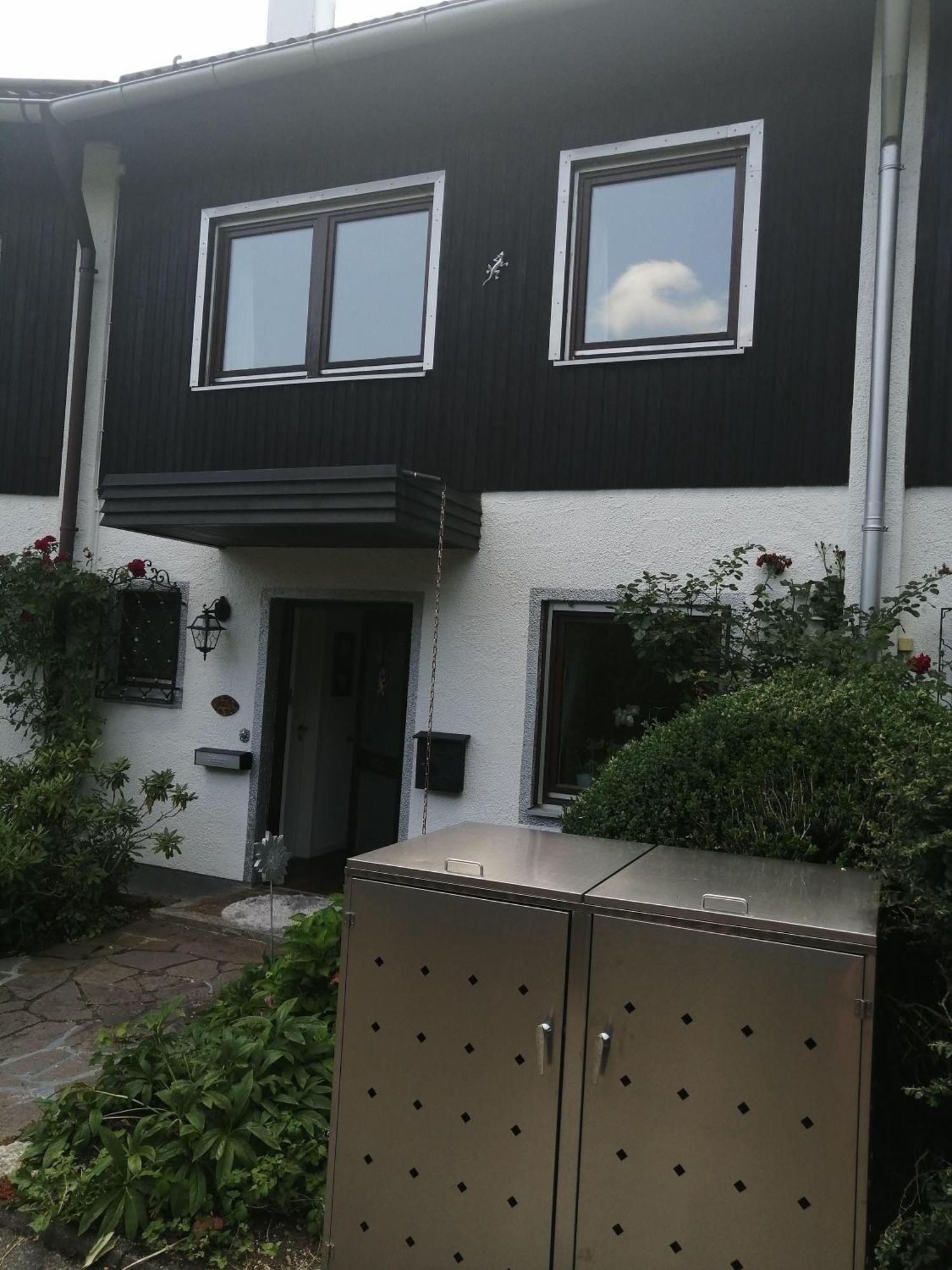 Elegant-Terraced-House-With-Bikes-Near-The-Lake-Children-At-Least-6-A-Old Starnberg Bagian luar foto